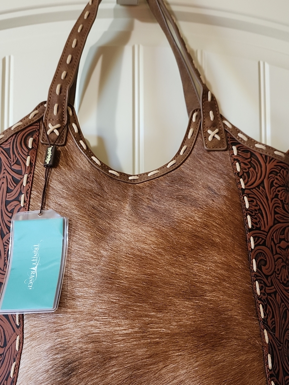 Trinity Ranch Cowhide Tooled Tote Bag Conceal Carry NWT - Picture 4 of 14
